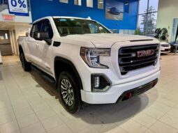 
										2022 GMC 1500 AT4 cabine multiplace 4RM 147 po full									