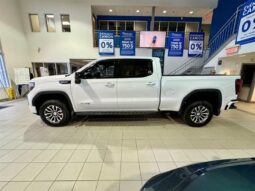 
										2022 GMC 1500 AT4 cabine multiplace 4RM 147 po full									