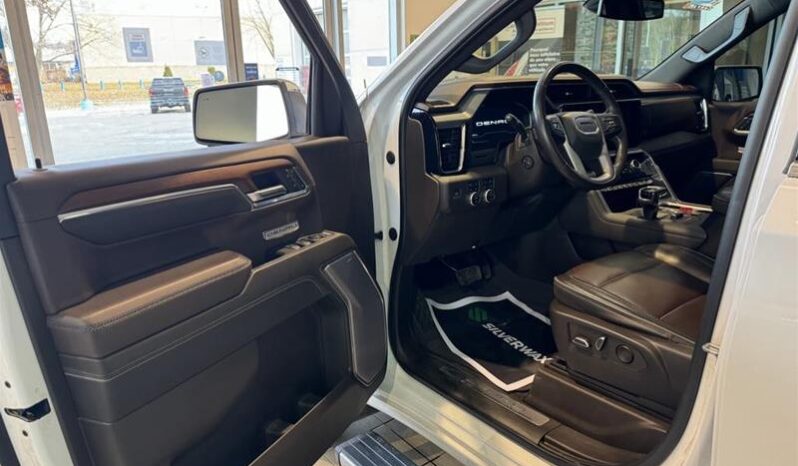 
								2022 GMC Sierra Denali Standard Box full									