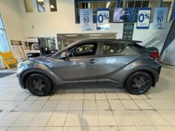 
										2022 Toyota C-HR XLE Premium full									