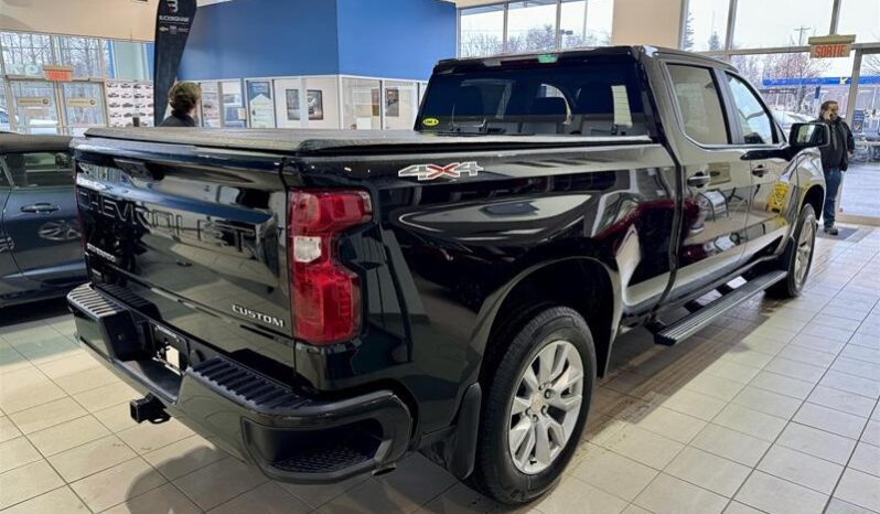 
								2024 Chevrolet Silverado 1500 Crew Cab Standard Box 4-Wheel Drive Custom full									