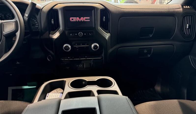 
								2024 GMC Sierra 1500 Crew Cab Short Box 4-Wheel Drive Pro full									