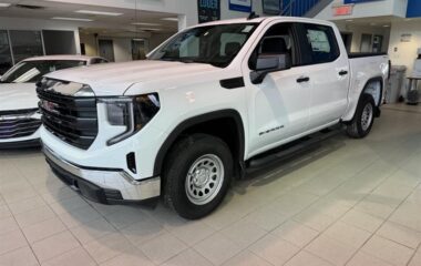 2024 GMC Sierra 1500 Crew Cab Short Box 4-Wheel Drive Pro