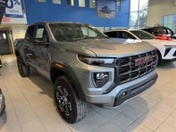 
										2024 GMC Canyon Crew Cab Short Box 4-Wheel Drive AT4 full									