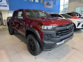 2025 Chevrolet Colorado Crew Cab Short Box 4-Wheel Drive Trail Boss