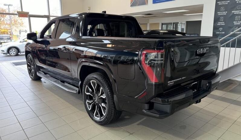 
								2025 GMC Sierra e4WD Crew Cab MAX Range Denali full									