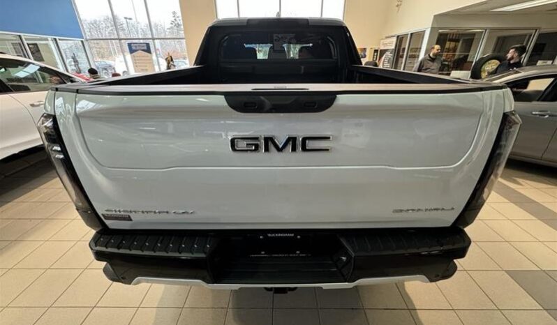 
								2025 GMC Sierra e4WD Crew Cab MAX Range Denali full									