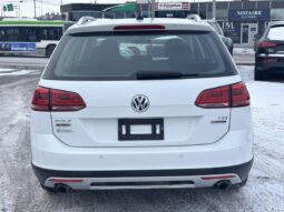 
										2017 Volkswagen Golf Alltrack Familiale 4 portes full									