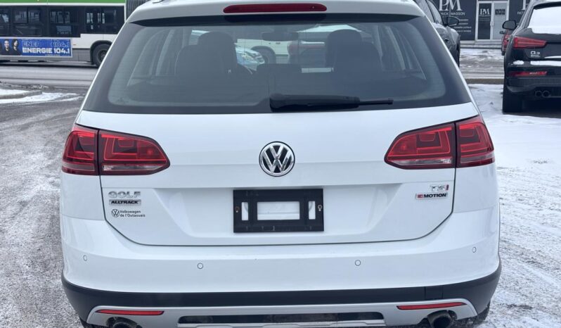 
								2017 Volkswagen Golf Alltrack Familiale 4 portes full									