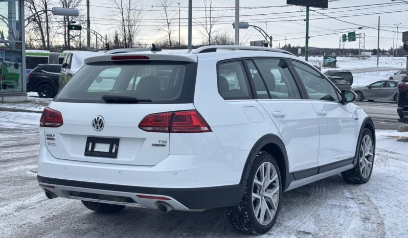 
								2017 Volkswagen Golf Alltrack Familiale 4 portes full									