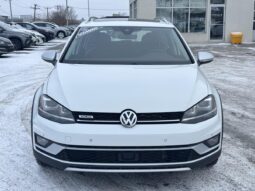 
										2017 Volkswagen Golf Alltrack Familiale 4 portes full									