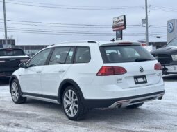 
										2017 Volkswagen Golf Alltrack Familiale 4 portes full									