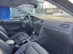 
										2020 Volkswagen e-Golf Comfortline 4 portes full									