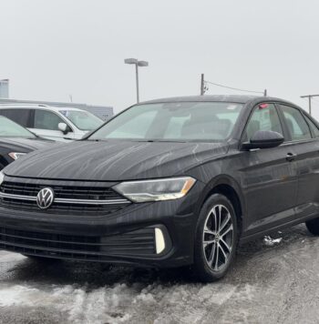 2022 Volkswagen Jetta - Occasion Berline - VIN: 3VWSM7BUXNM031683 - Volkswagen de l'Outaouais Gatineau