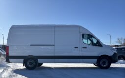 
										2025 Mercedes-Benz Sprinter 2500 170 Wheelbase High Roof RWD full									