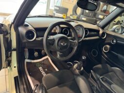 
										2013 MINI Cooper Hardtop full									