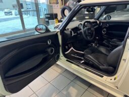 
										2013 MINI Cooper Hardtop full									