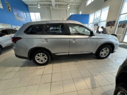 
										2016 Mitsubishi Outlander Se Awc full									