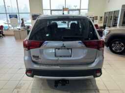 
										2016 Mitsubishi Outlander Se Awc full									