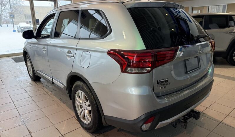 
								2016 Mitsubishi Outlander Se Awc full									