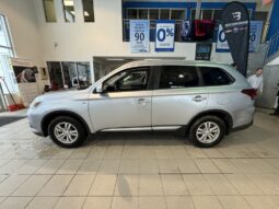 
										2016 Mitsubishi Outlander Se Awc full									