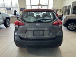 
										2020 Nissan Kicks Sv Cvt full									