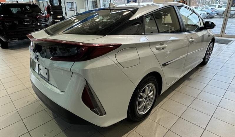 
								2021 Toyota Prius Prime Upgrade full									