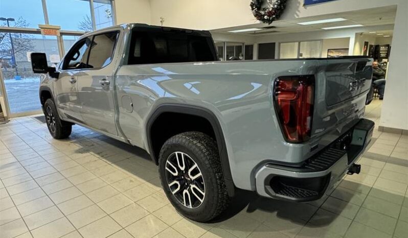 
								2025 GMC Sierra 1500 Crew Cab Standard Box 4-Wheel Drive AT4 full									