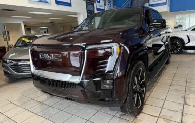 2025 GMC Sierra e4WD Crew Cab MAX Range Denali