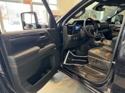 
										2025 GMC Sierra 1500 Crew Cab Standard Box 4-Wheel Drive AT4 full									