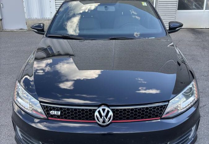 
								2014 Volkswagen Jetta GLI Édition 30 2.0 TSI 4 portes DSG full									