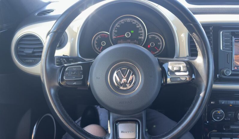 
								2019 Volkswagen Beetle Convertible Édition Wolfsburg BA full									