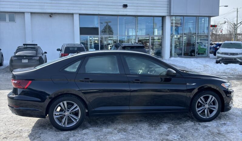 
								2021 Volkswagen Jetta Highline avec boîte automatique full									