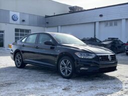 
										2021 Volkswagen Jetta Highline avec boîte automatique full									