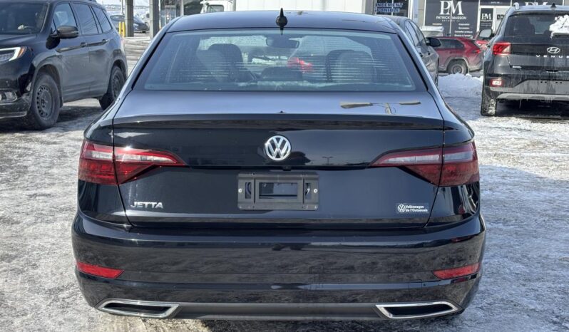 
								2021 Volkswagen Jetta Highline avec boîte automatique full									