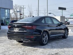 
										2021 Volkswagen Jetta Highline avec boîte automatique full									