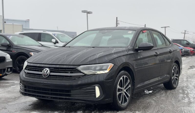 2022 Volkswagen Jetta - Occasion Berline - VIN: 3VWSM7BUXNM031683 - Volkswagen de l'Outaouais Gatineau