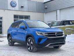 
										2024 Volkswagen Taos Highline 4MOTION full									