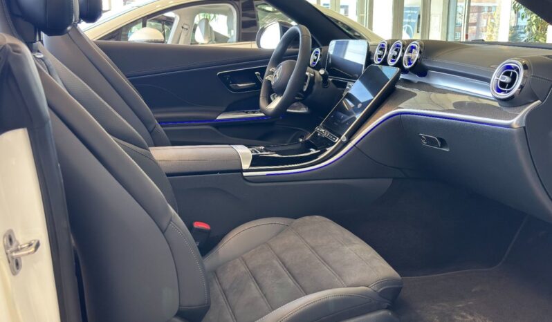 
								2024 Mercedes-Benz CLE300 4MATIC Cabriolet full									