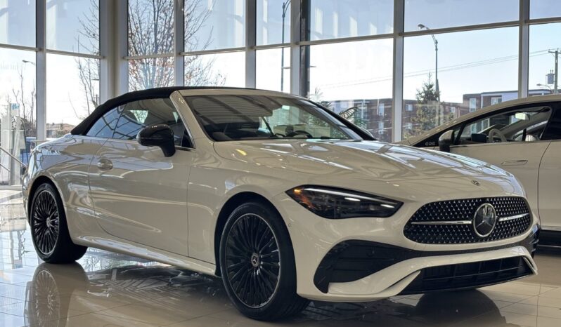 
								2024 Mercedes-Benz CLE300 4MATIC Cabriolet full									