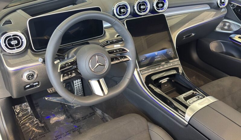 
								2024 Mercedes-Benz CLE300 4MATIC Cabriolet full									