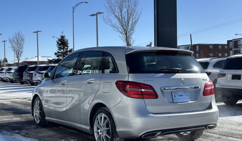 
								2015 Mercedes-Benz B250 4MATIC Sports Tourer full									