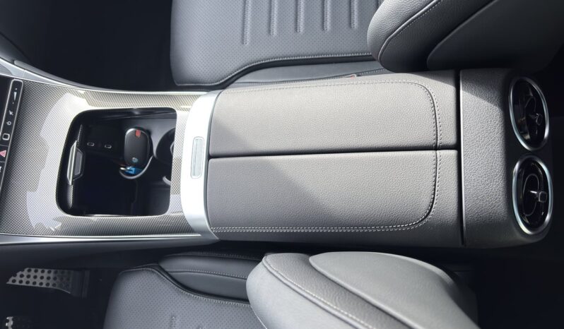 
								2025 Mercedes-Benz GLC300 4MATIC SUV full									