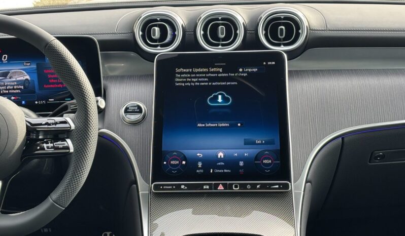 
								2025 Mercedes-Benz GLC300 4MATIC SUV full									