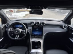 
										2025 Mercedes-Benz GLC300 4MATIC SUV full									