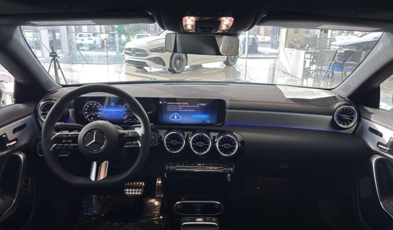 
								2025 Mercedes-Benz CLA 250 4MATIC full									