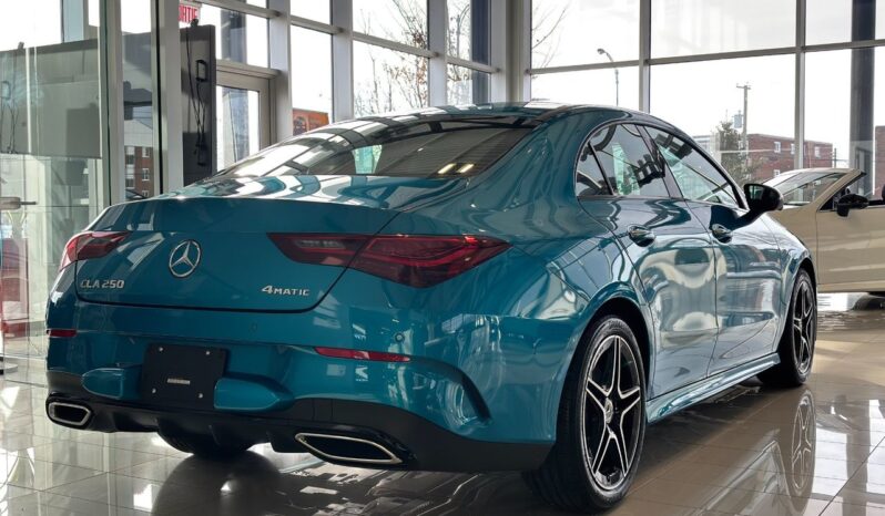 
								2025 Mercedes-Benz CLA 250 4MATIC full									