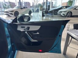 
										2025 Mercedes-Benz CLA 250 4MATIC full									