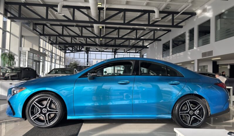 
								2025 Mercedes-Benz CLA 250 4MATIC full									