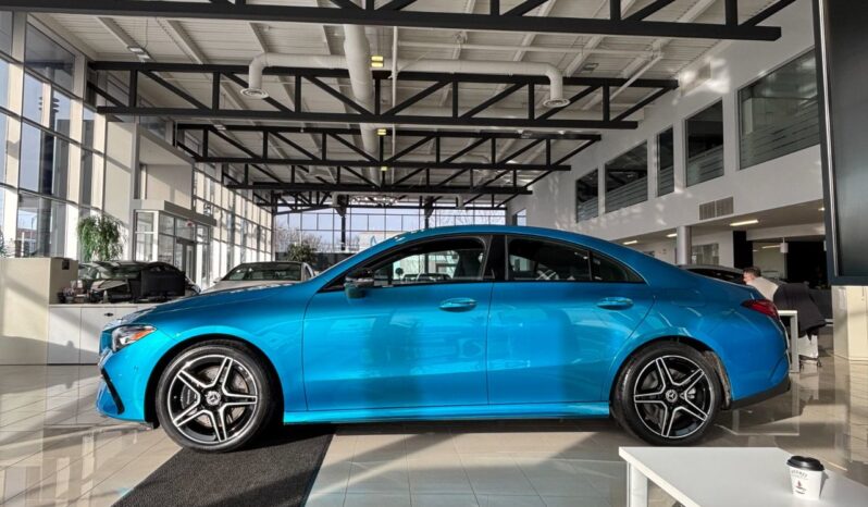 
								2025 Mercedes-Benz CLA 250 4MATIC full									